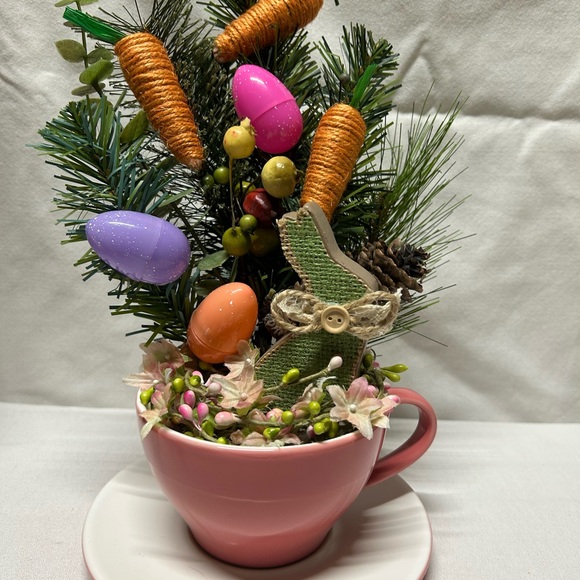 Festive EASTER Vignette Table display Holiday Decor in Pink Cup - Picture 6 of 8
